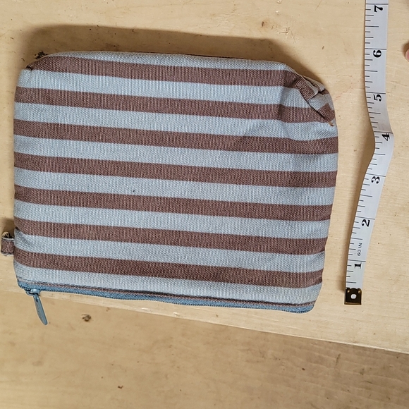 31 small zipper tote - Picture 2 of 2